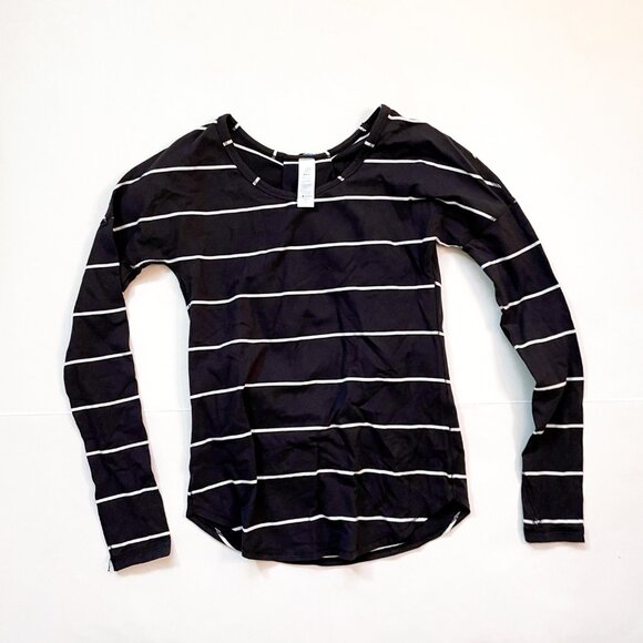 Ivivva Black and White Activewear Tee, Size 10 - Picture 1 of 4
